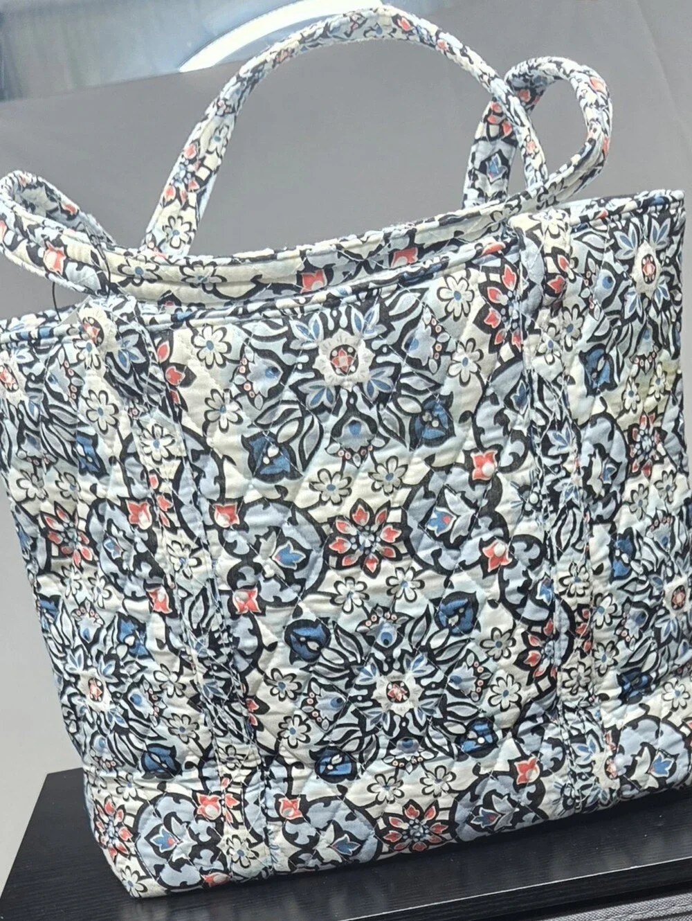 NWT Vera Bradley Small Vera Tote in Lisbon Medallion – New With Tags